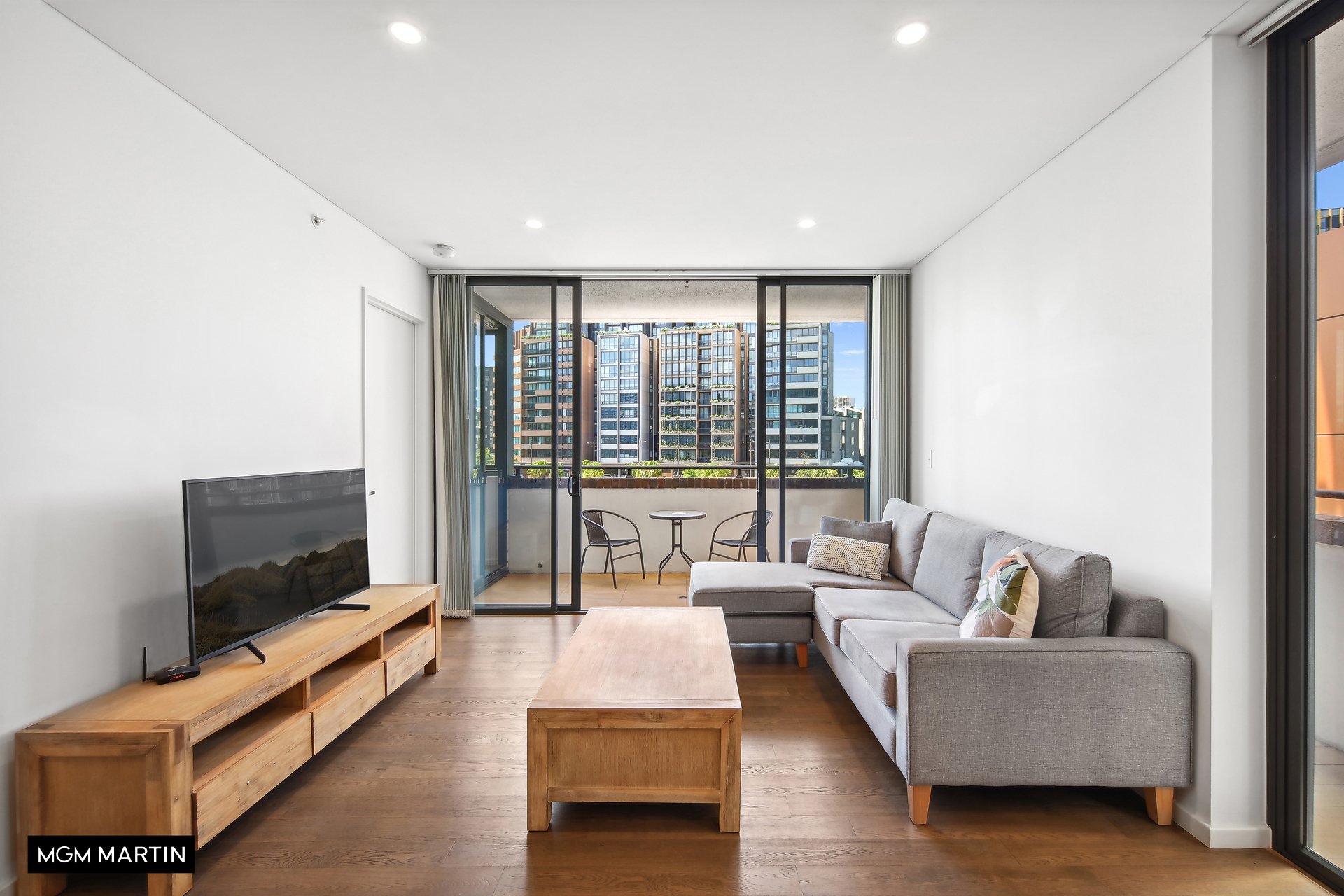 207/6 Paul Street, Zetland Auction by MGM Martin - image 1