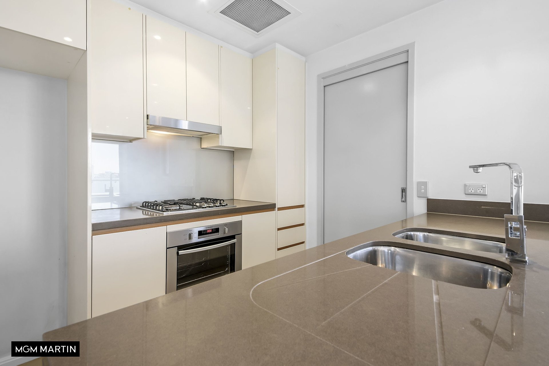 333/11 Victoria Park Parade, Zetland For Lease by MGM Martin - image 1