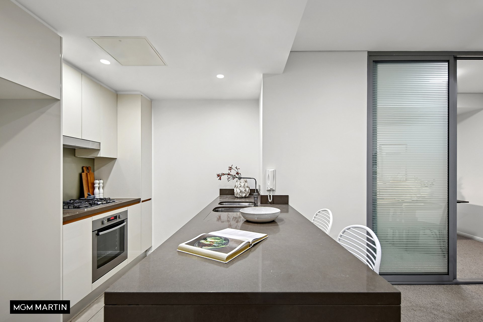 28/10 Grandstand Parade, Zetland For Sale by MGM Martin - image 1