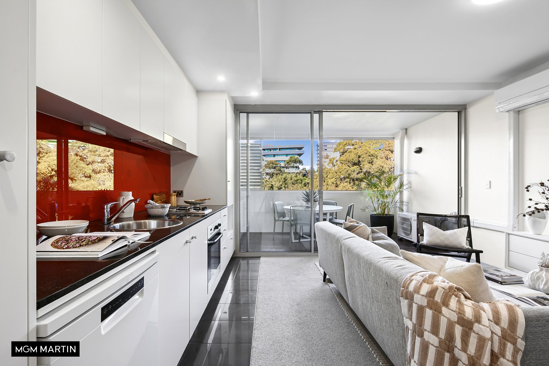 13/3 Victoria Park Parade, Zetland For Sale by MGM Martin - image 1