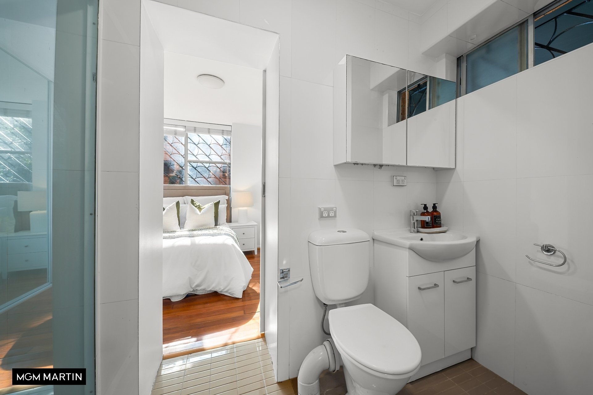 10/1-5 Cook Road, Centennial Park For Sale by MGM Martin - image 1